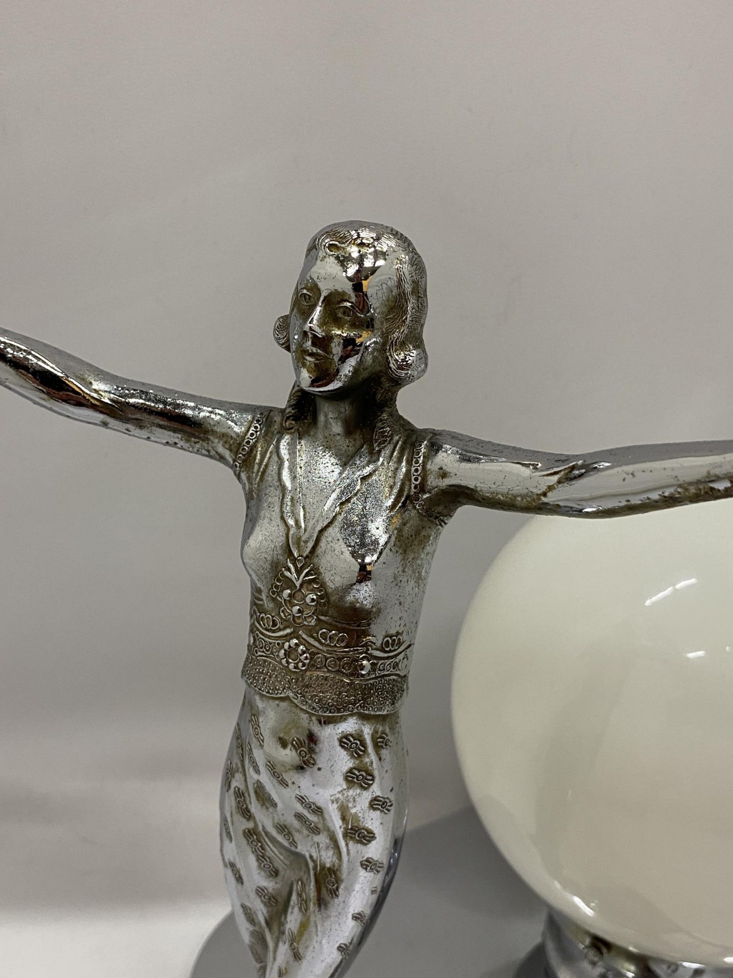 AN ART DECO CHROME LADY LAMP WITH WHITE GLASS DOME SHADE AND SPARE SHADE, HEIGHT 30CM - Image 2 of 5