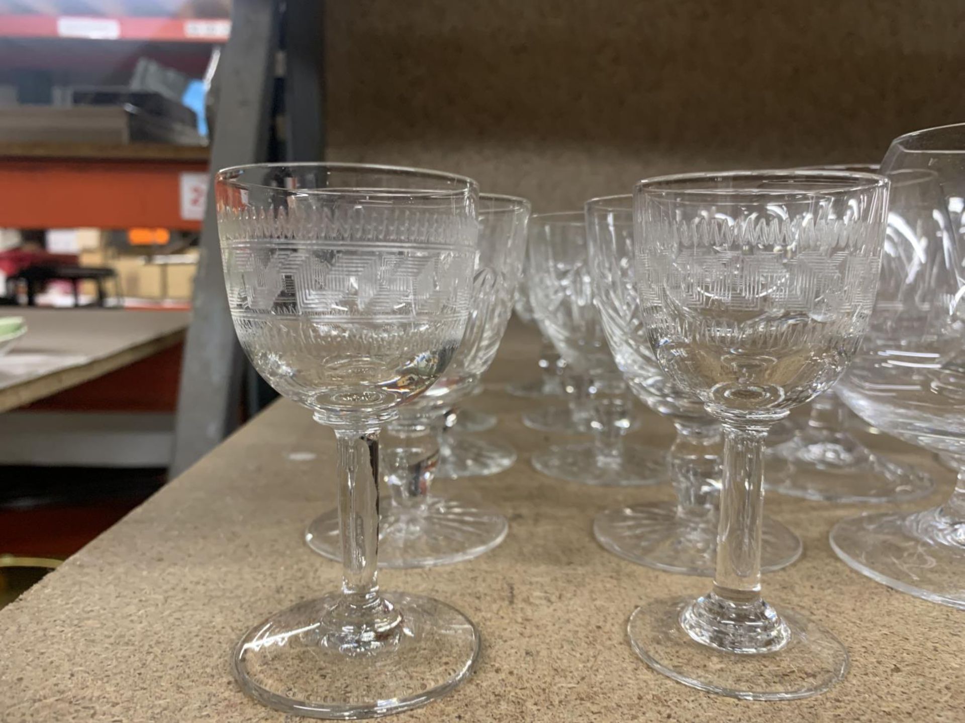 A QUANTITY OF GLASSES TO INCLUDE WINE, BRANDY, SHERRY, PORT, TUMBLERS, ETC - Image 2 of 3
