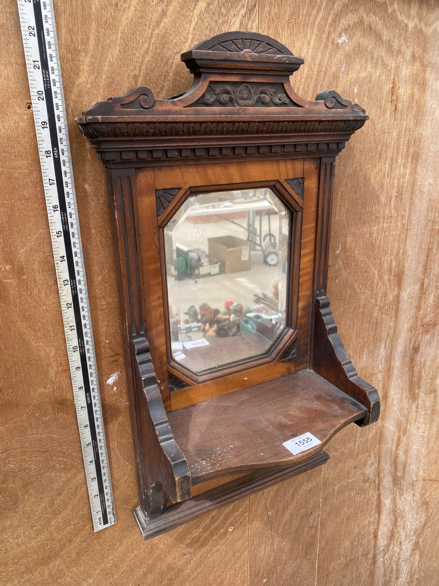 A WOODEN WALL MIRROR WITH LOWER SHELF AND FURTHER LOWER MIRROR - Image 3 of 4