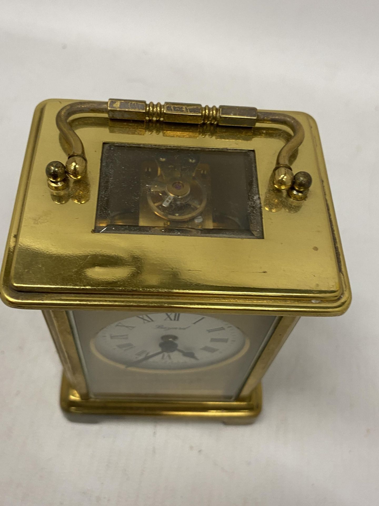 A FRENCH BAYARD 8 DAY BRASS CASED CARRIAGE CLOCK, HEIGHT 11.5CM - Image 3 of 4