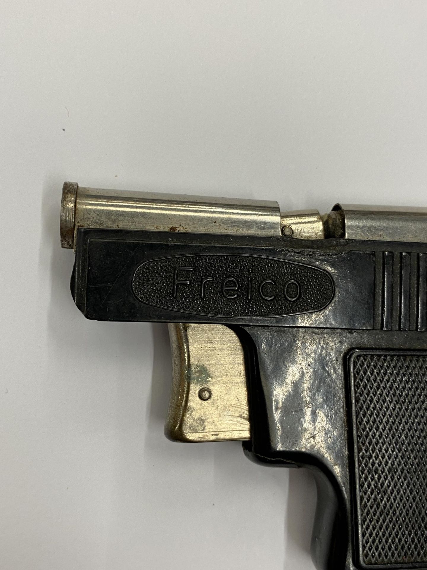 A FREICO PISTOL CIGARETTE LIGHTER - Image 2 of 3