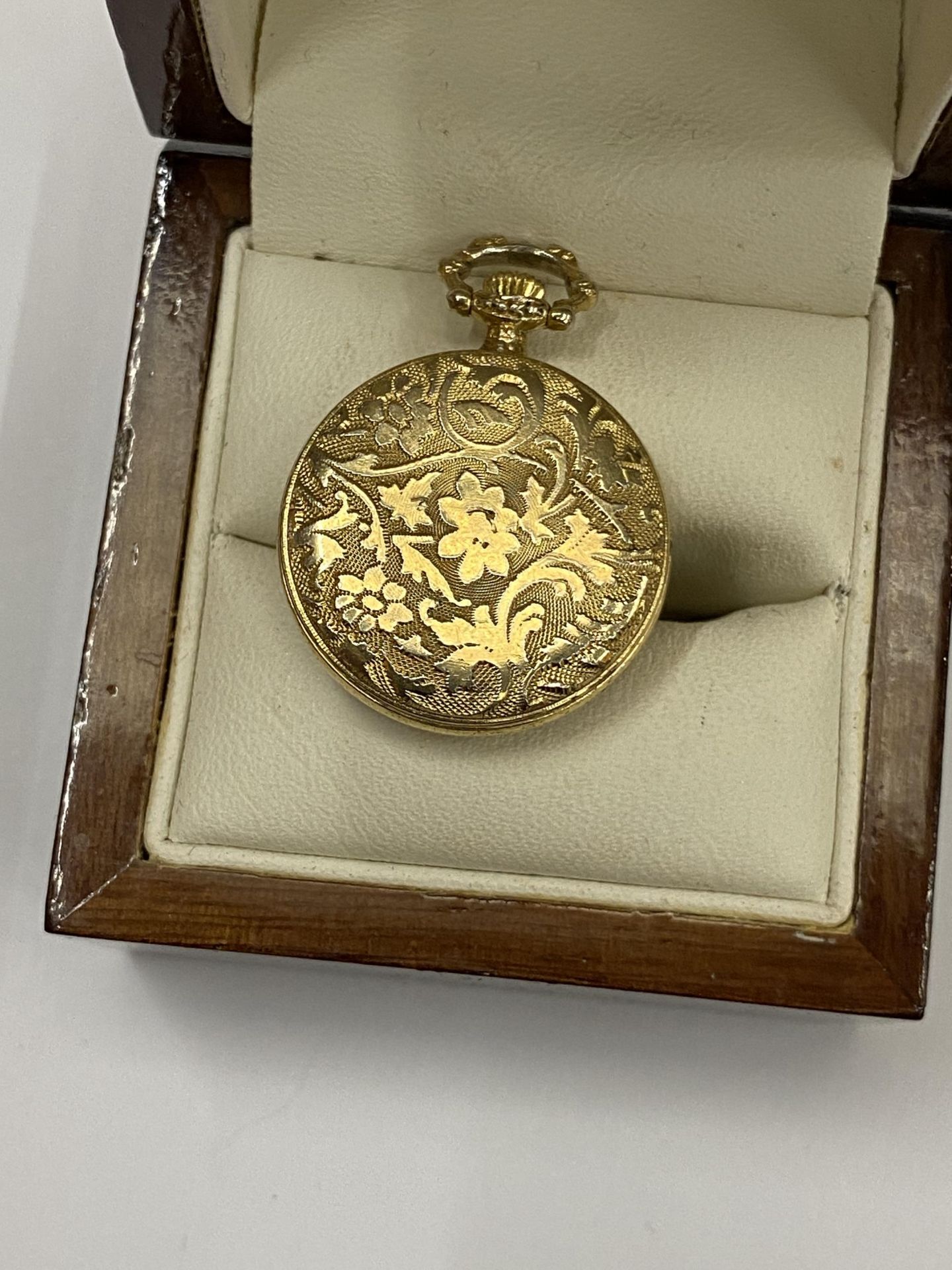 A MINIATURE GILT DESIGN POCKET WATCH, BOXED - Image 2 of 2