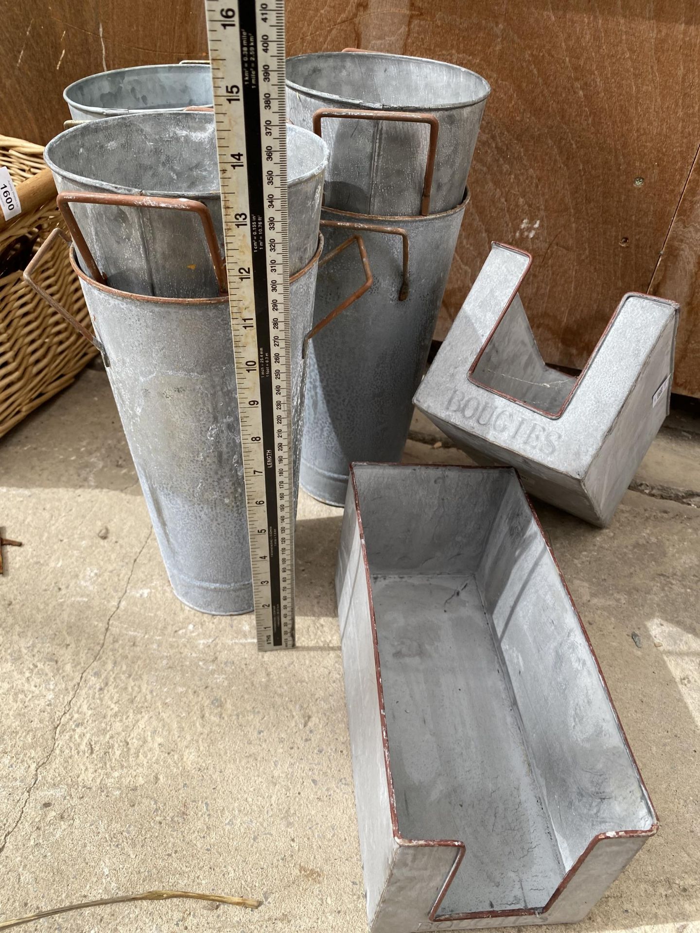 AN ASSORTMENT OF METAL PLANTERS - Image 2 of 3