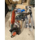 AN ASSORTMENT OF TOOLS TO INCLUDE AN ELECTRIC WOOD PLANE, A SHARPENING STONE AND SCREW DRIVERS ETC