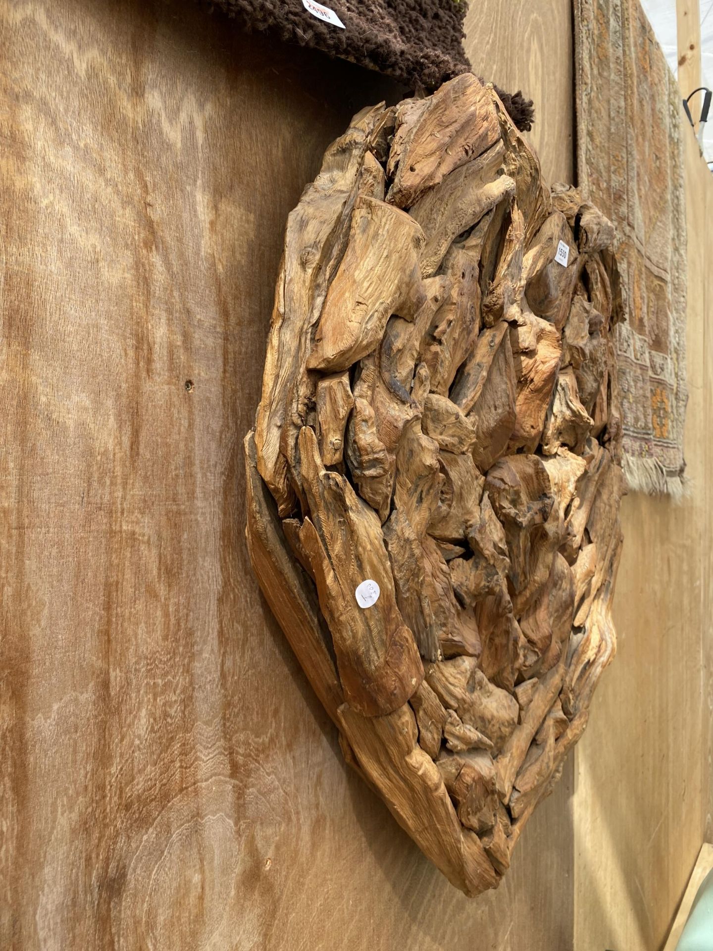 A LARGE HEAVY SCRATRCH BUILT DRIFT WOOD HEART SCULPTURE - Image 3 of 3