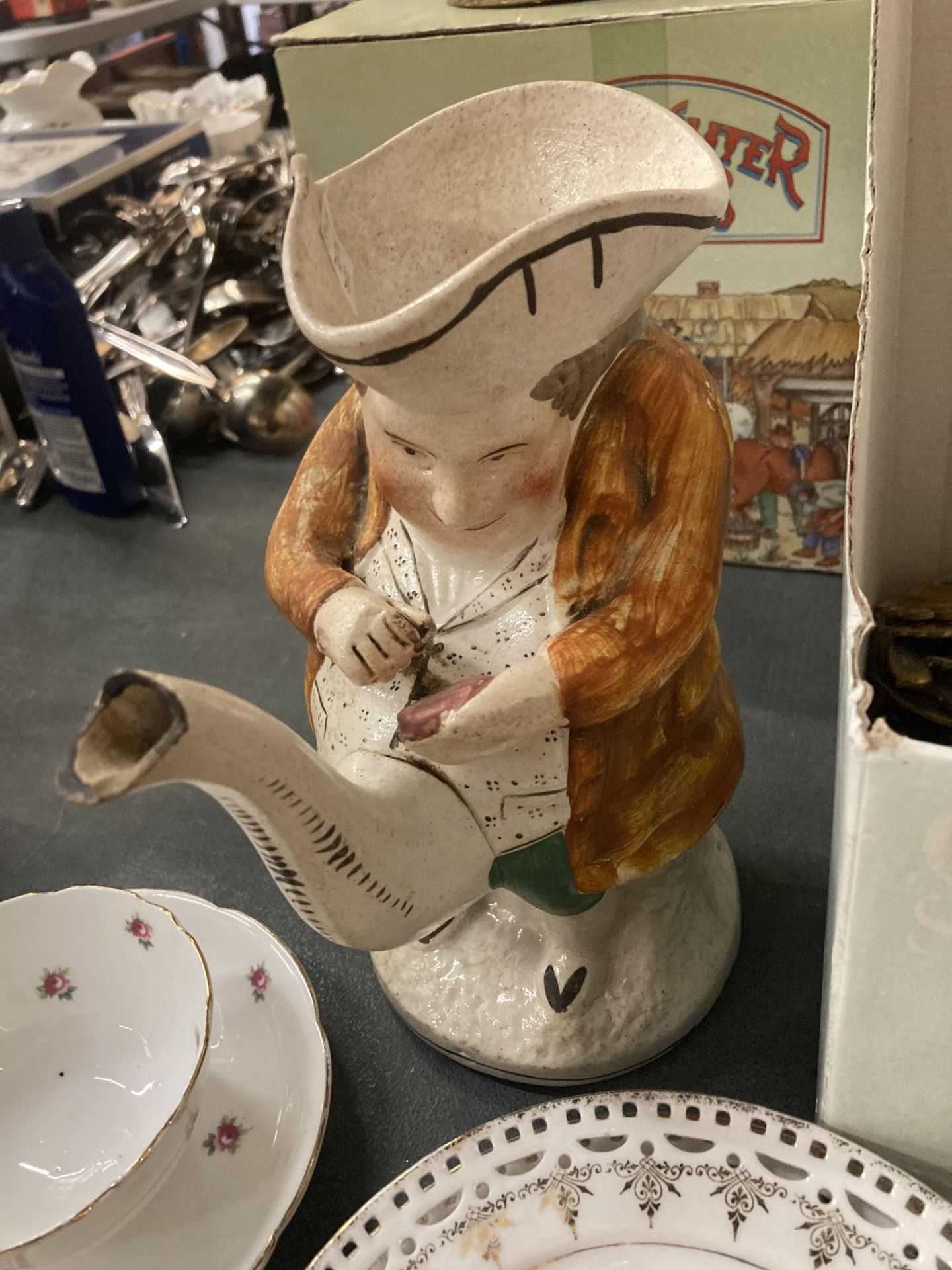 A MIXED LOT TO INCLUDE A SILVER PLATED TEAPOT, SUGAR BOWL AND CREAM JUG, A NORITAKE LIDDED POT - Image 2 of 4