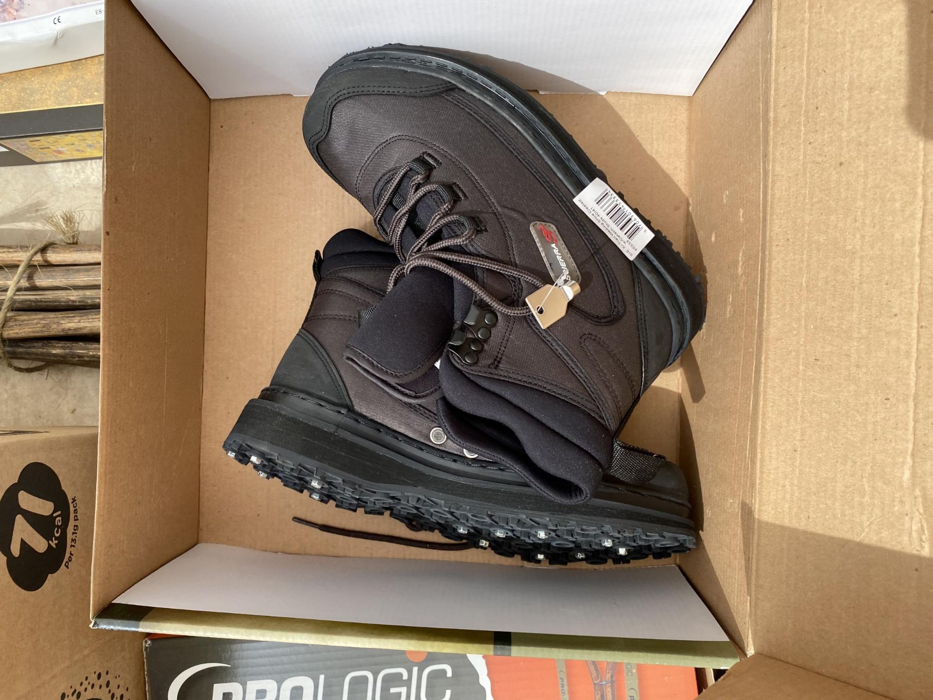 TWO BOXED PAIRS OF SCIERRA X-TRAIL WADING BOOTS (FROM A TACKLE SHOP CLEARANCE) - Image 3 of 4