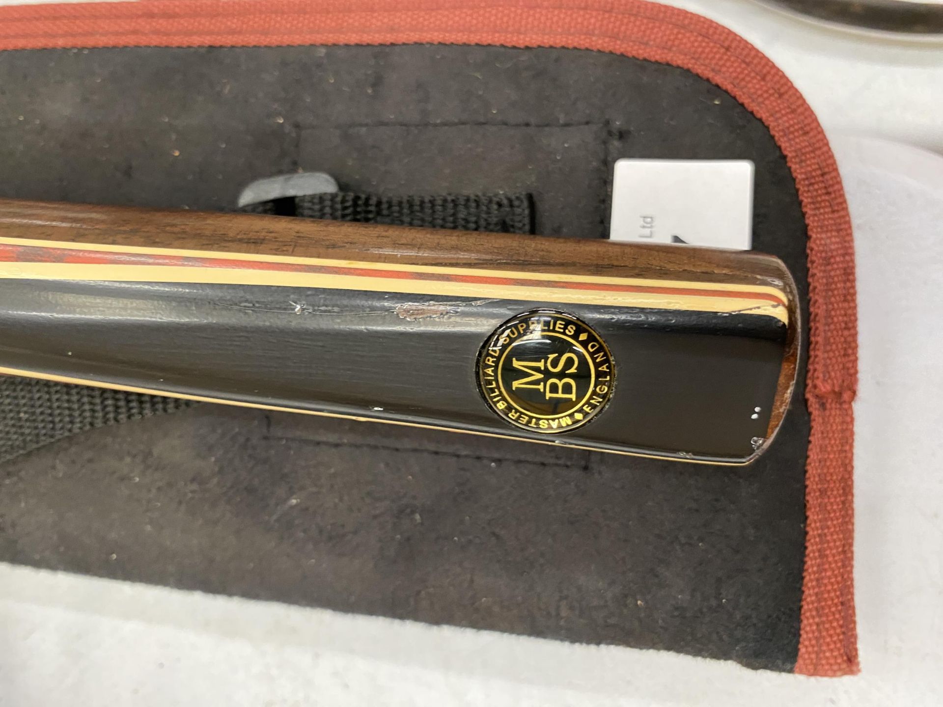 A SNOOKER CUE IN A CASE - Image 2 of 2