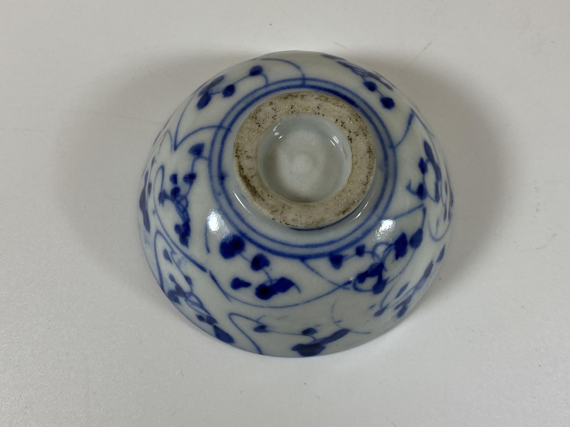 A TEK SING CARGO STYLE CHINESE BLUE AND WHITE NUT BOWL, DIAMETER 8CM - Image 3 of 3