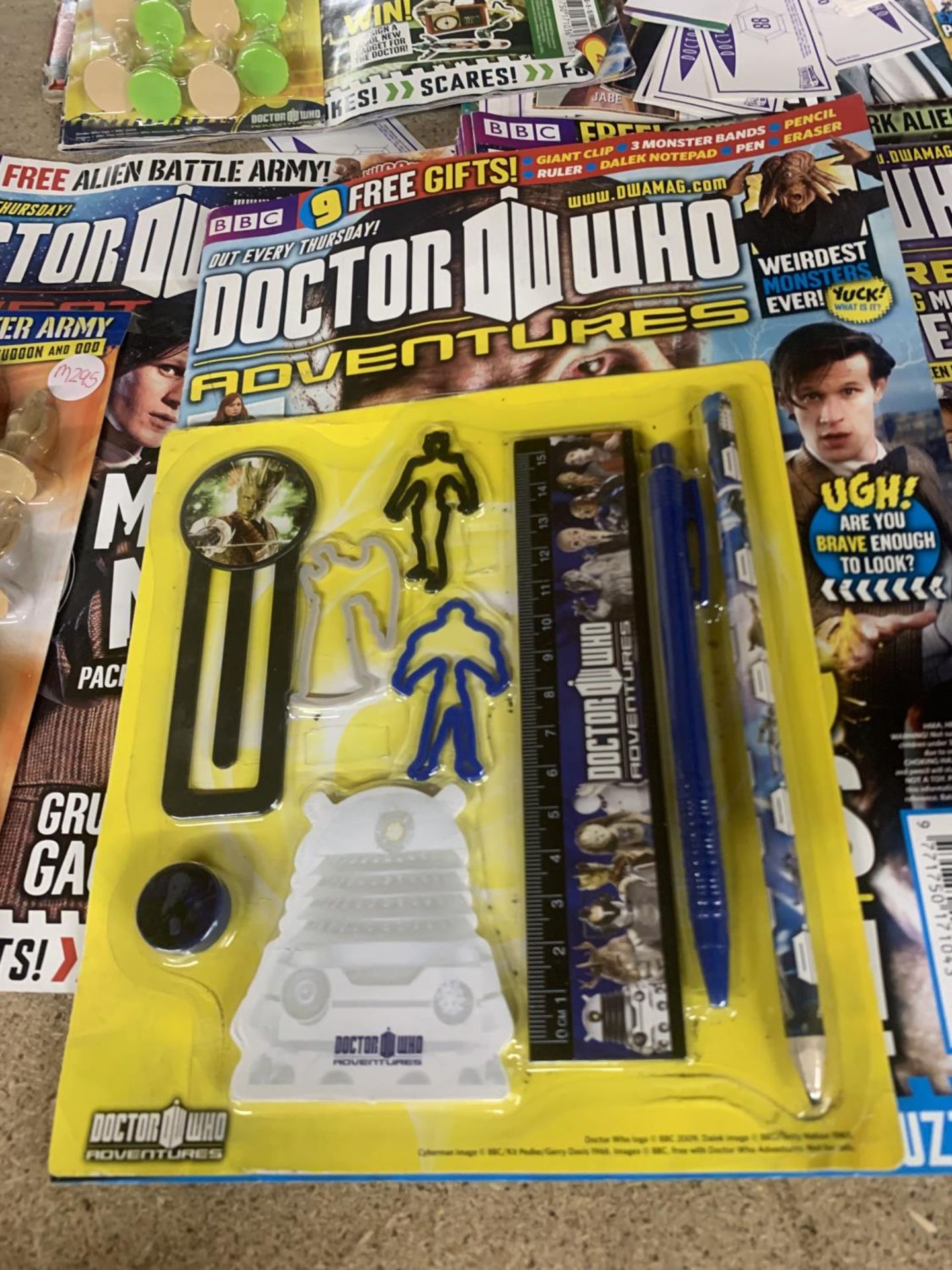 A QUANTITY OF DR WHO WEEKLY COMICS - Image 3 of 5