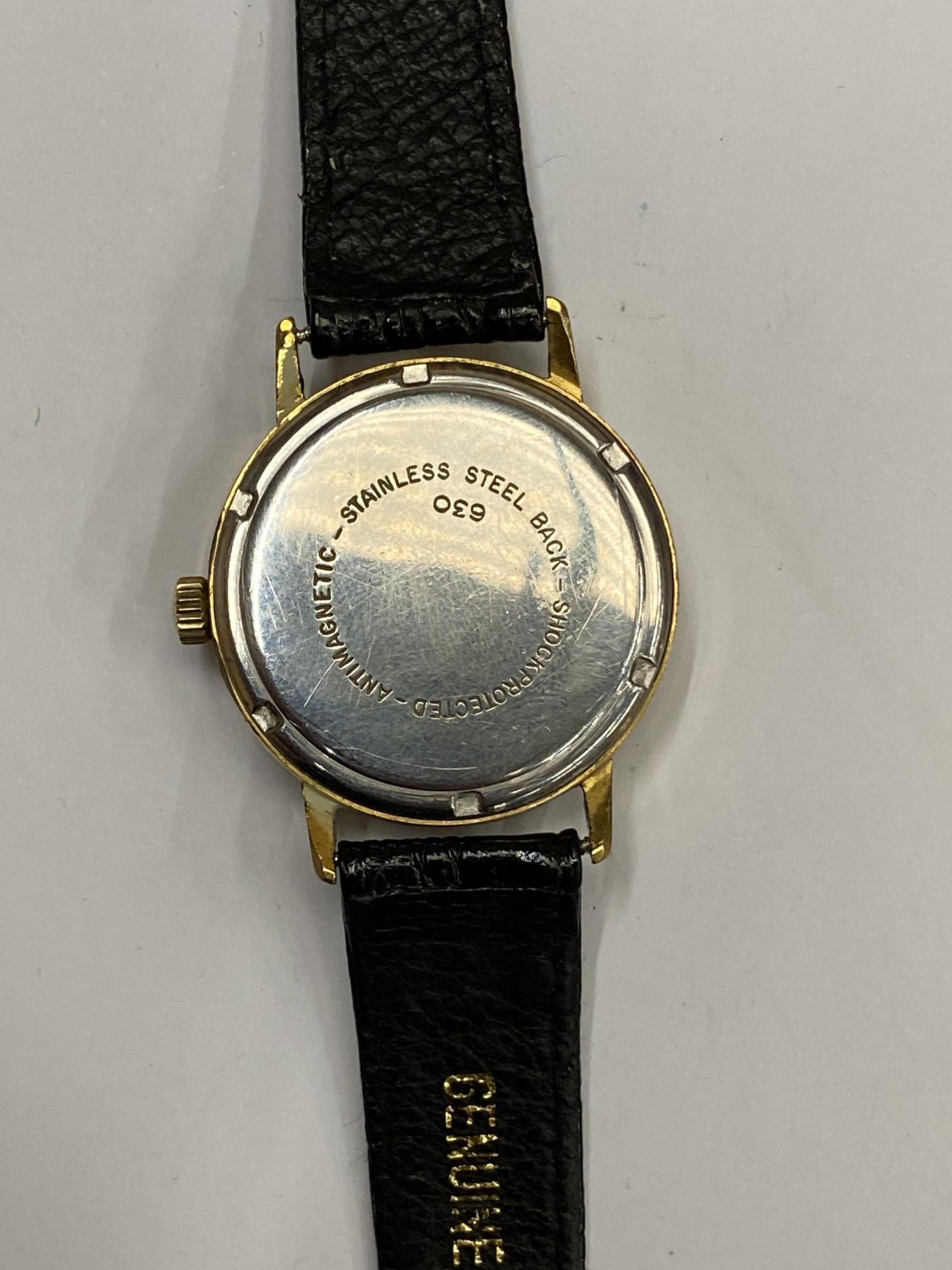 A GENTS VINTAGE EXCALIBUR WATCH, WORKING AT TIME OF CATALOGUING BUT NO WARRANTY GIVEN - Image 2 of 3