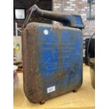 A VINTAGE 'EVERSURE' METAL NOZZLE PETROL CAN