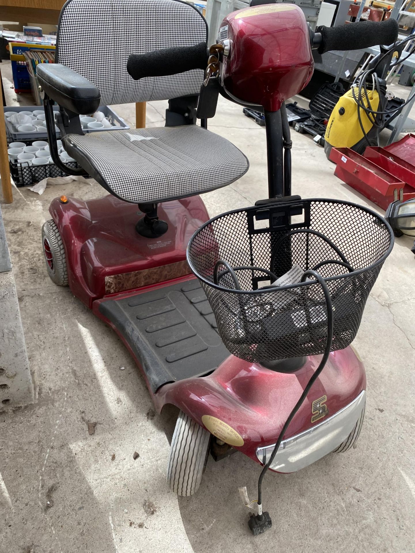 A SHOPRIDER MOBILITY SCOOTER WITH KEY AND CHARGER - Image 6 of 6