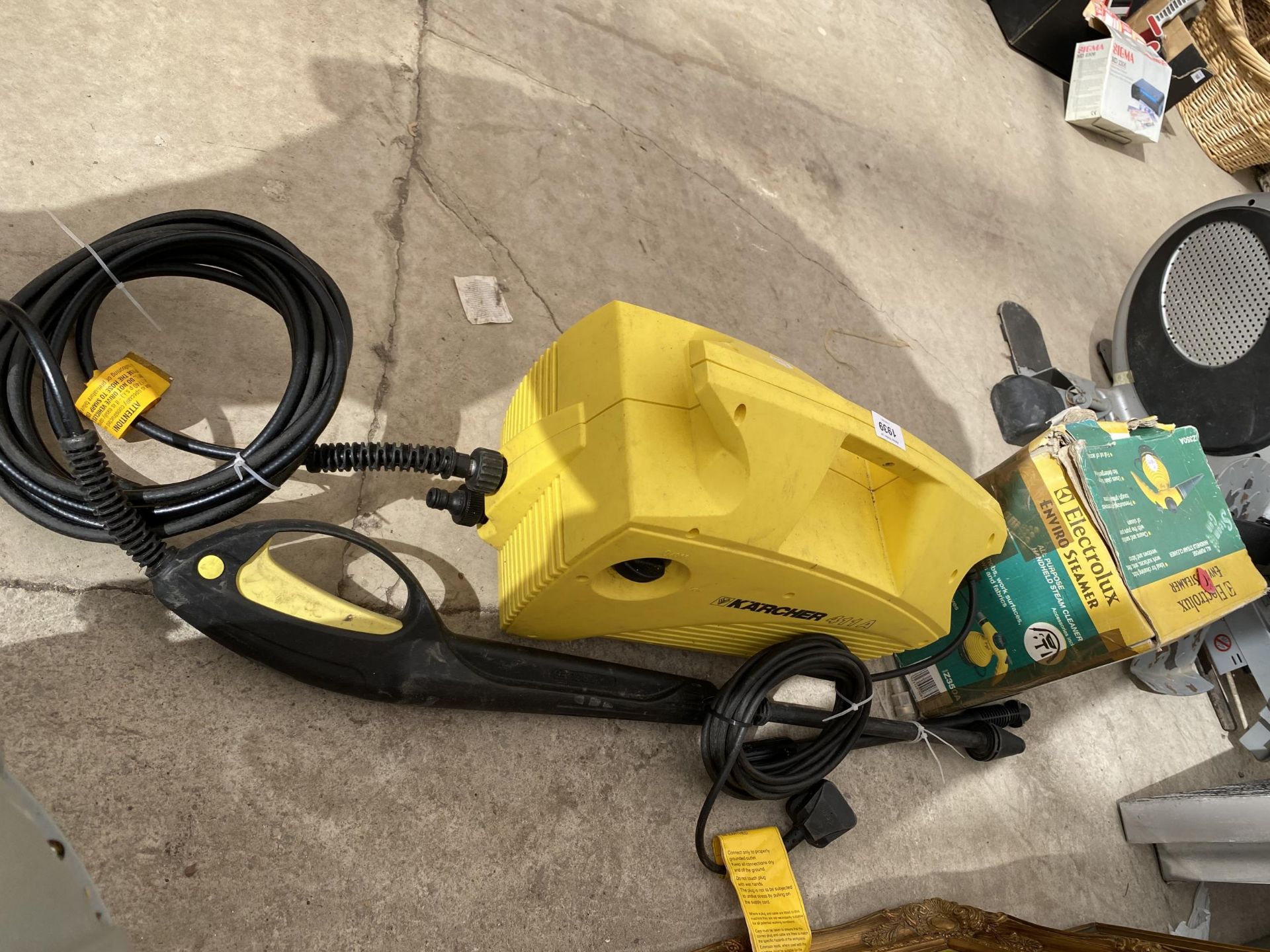 A KARCHER 411A ELECTRIC PRESSURE WASHER AND AN ELECTROLUX STEAMER - Image 2 of 3