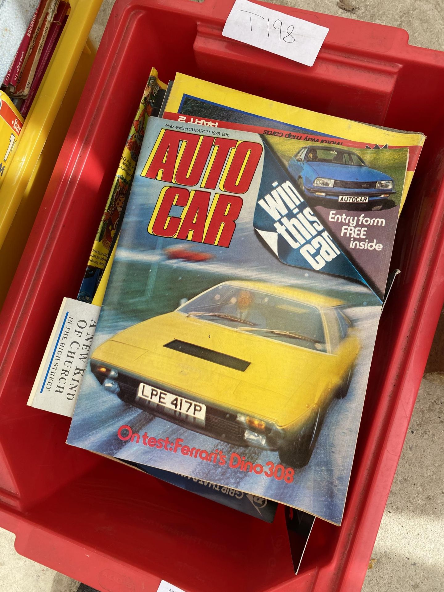 A LARGE ASSORTMENT OF CAR MANUALS - Image 2 of 2