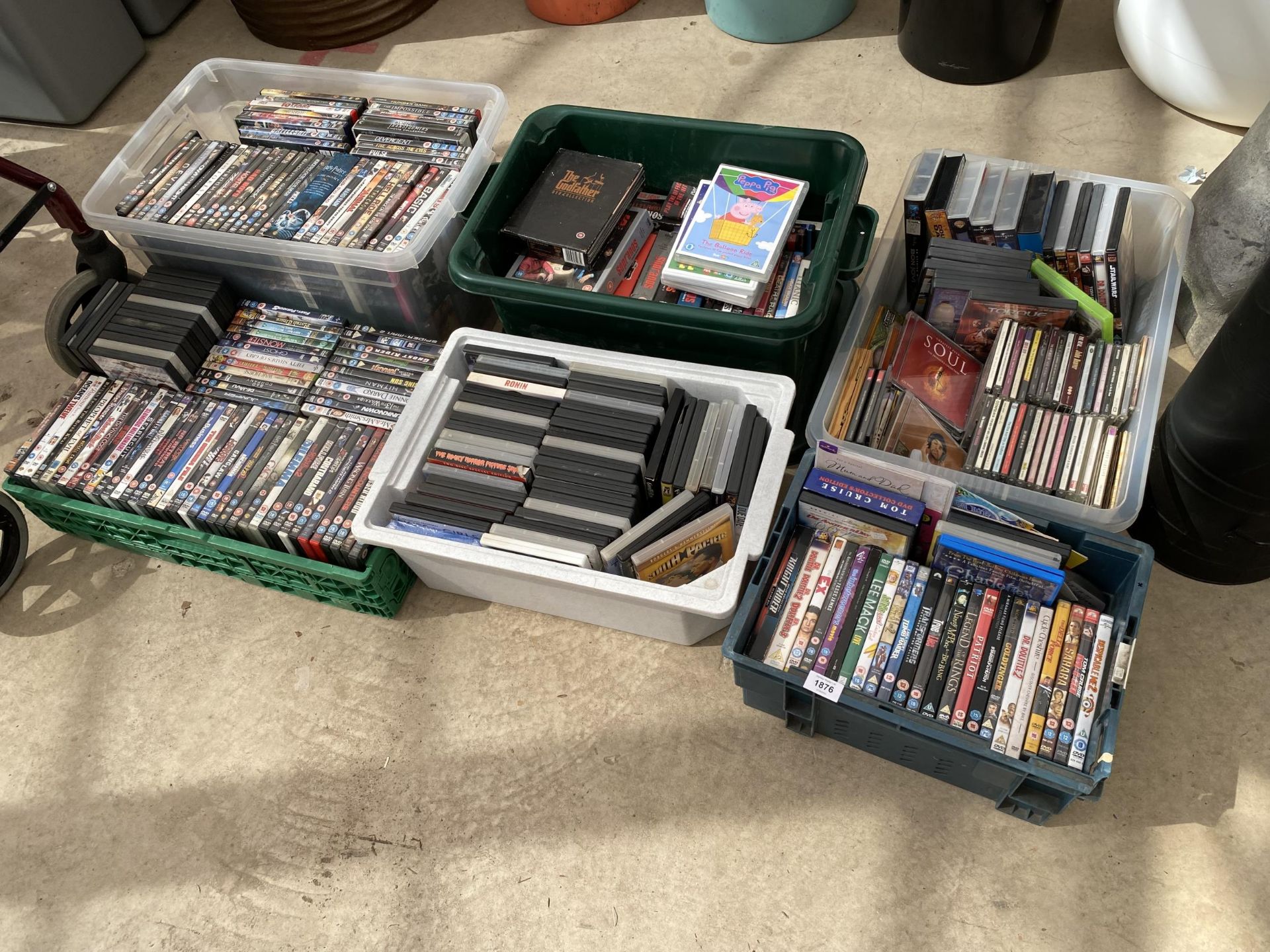 A LARGE QUANTITY OF ASSORTED DVDS