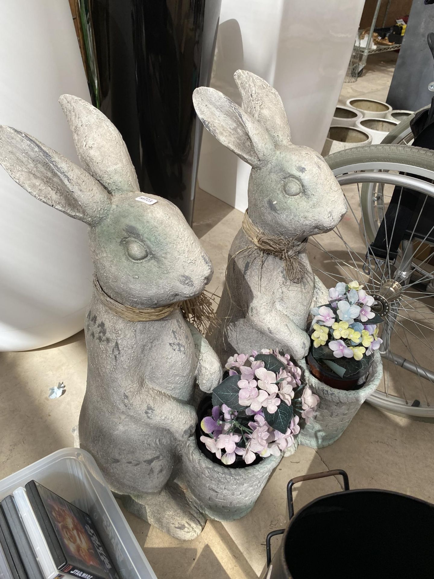 AN ASSORTMENT OF ITEMS TO INCLUDE LARGE RABBIT PLANT POT HOLDERS AND A GLASS TOPPED TABLE ETC - Image 2 of 3