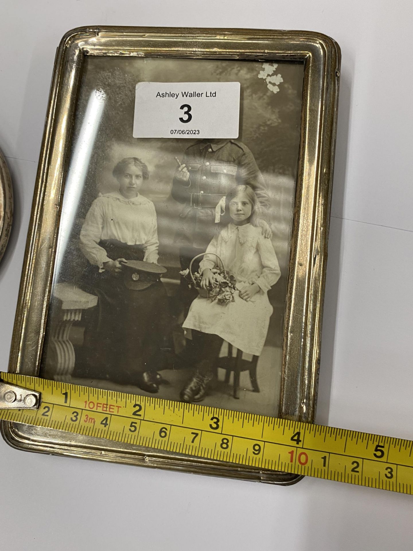 TWO HALLMARKED SILVER PHOTO FRAMES, LARGEST 15.5 X 10 CM - Image 7 of 7
