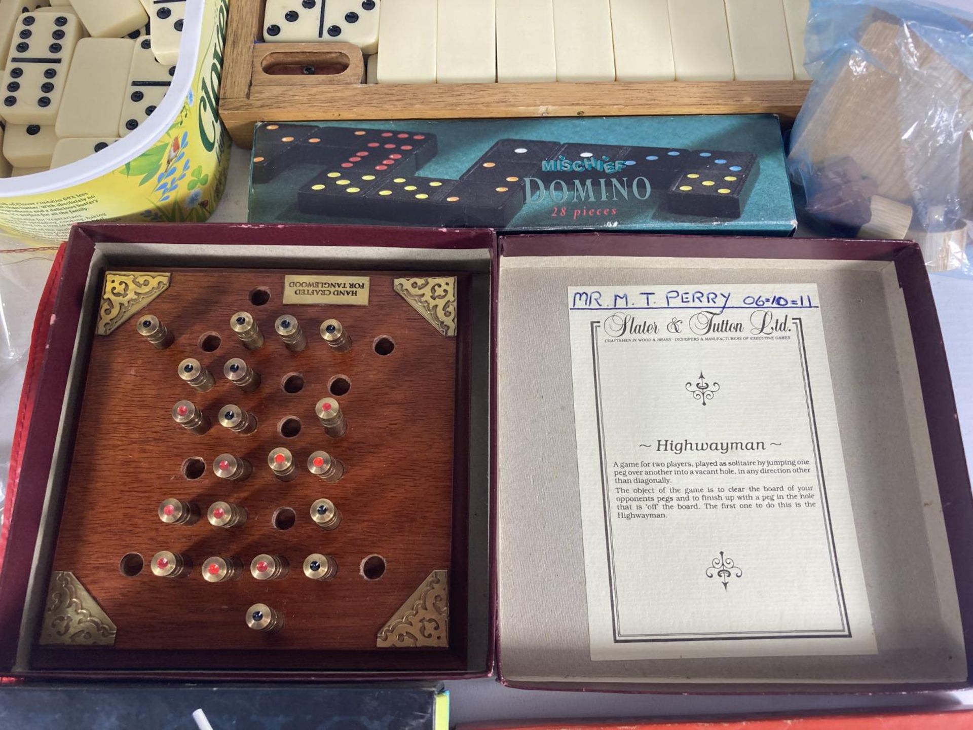 A MIXED LOT OF GAMES TO INCLUDE LEXICON WORD GAME, HIGHWAYMAN, SKITTLES, SPIROGRAPH, ETC., - Image 3 of 7