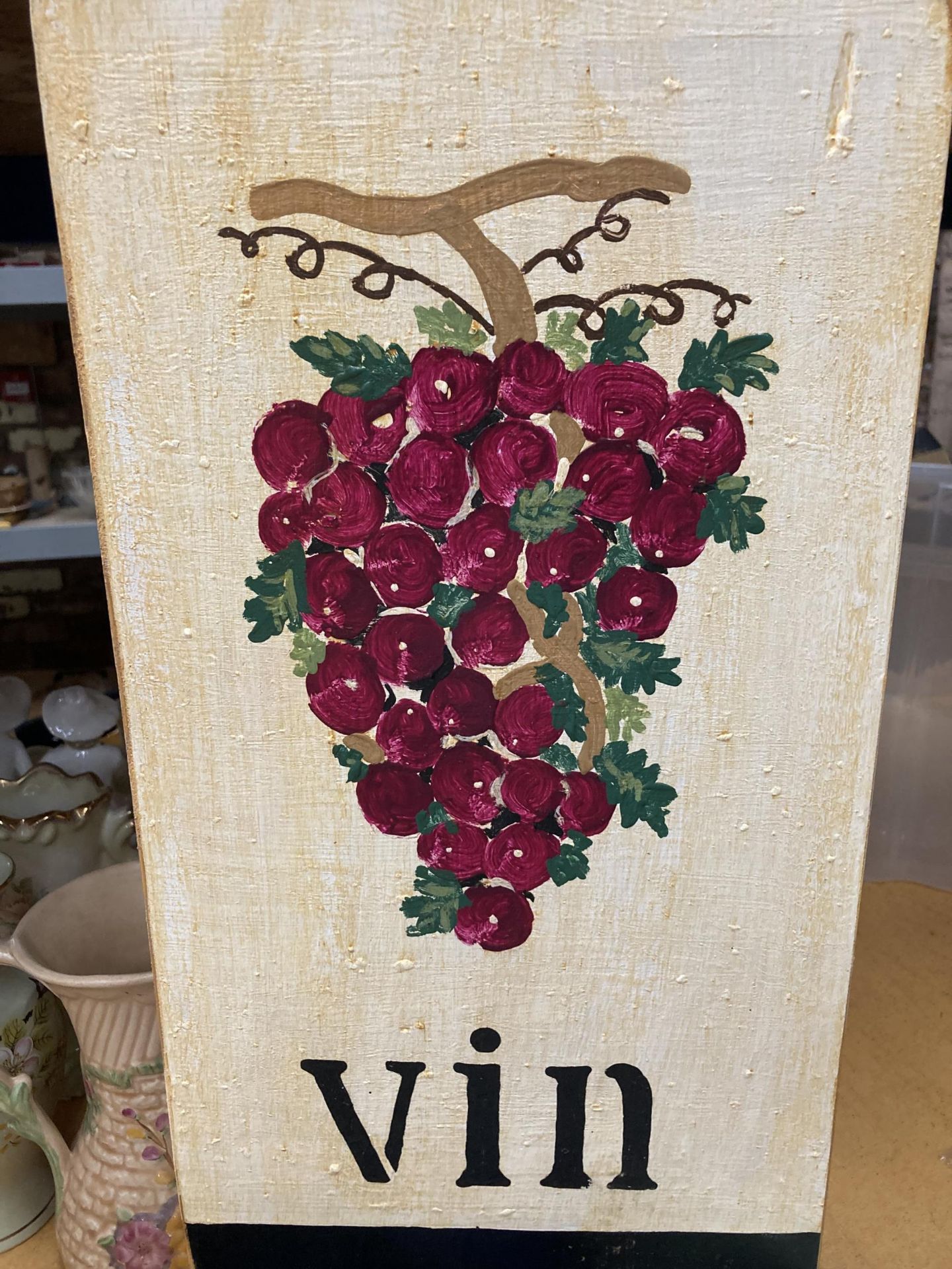 A WOODEN WINE SIGN HEIGHT 80CM - Image 2 of 3