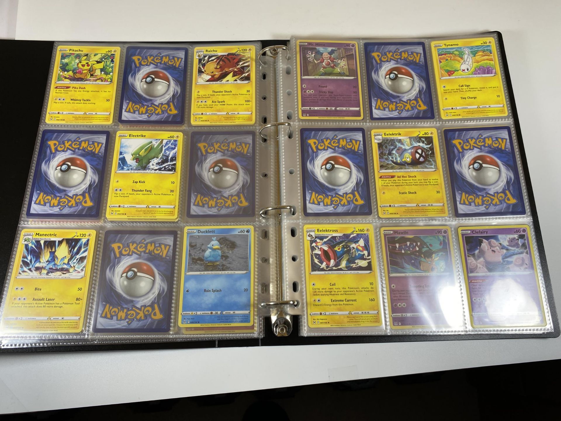 A FOLDER OF POKEMON CARDS, LOTS OF RARES, LARGE PART COMPLETE SETS ETC - Image 6 of 10