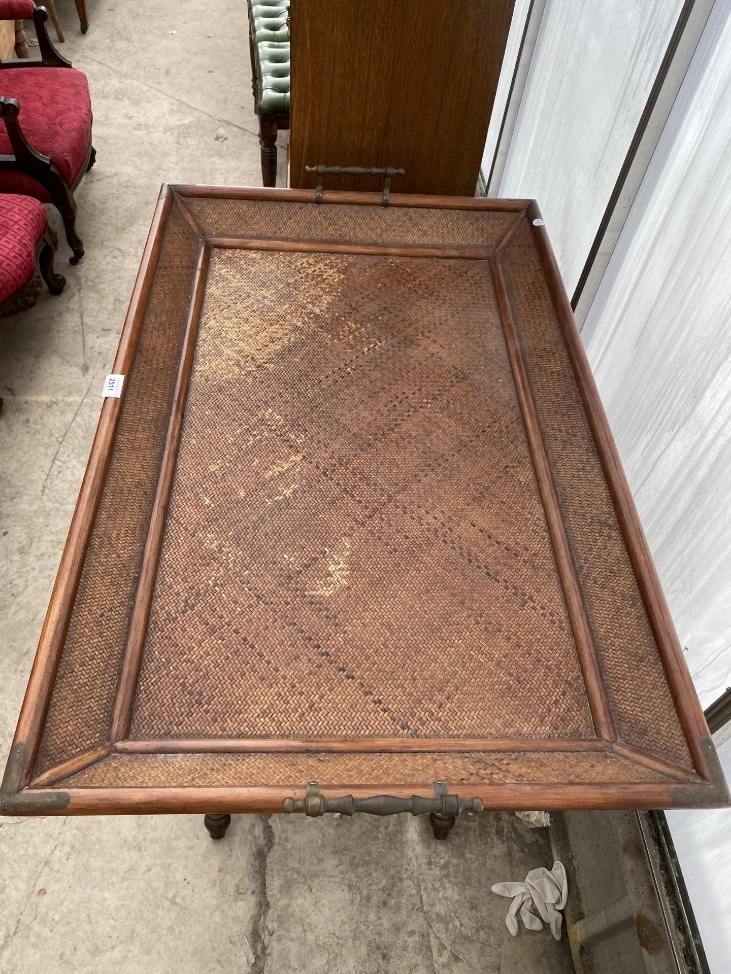 AN ORIENTAL HARDWOOD AND CANE TWO HANDLED TRAY ON HEAVILY CARVED X-FRAME STAND, 38X24" - Image 3 of 5