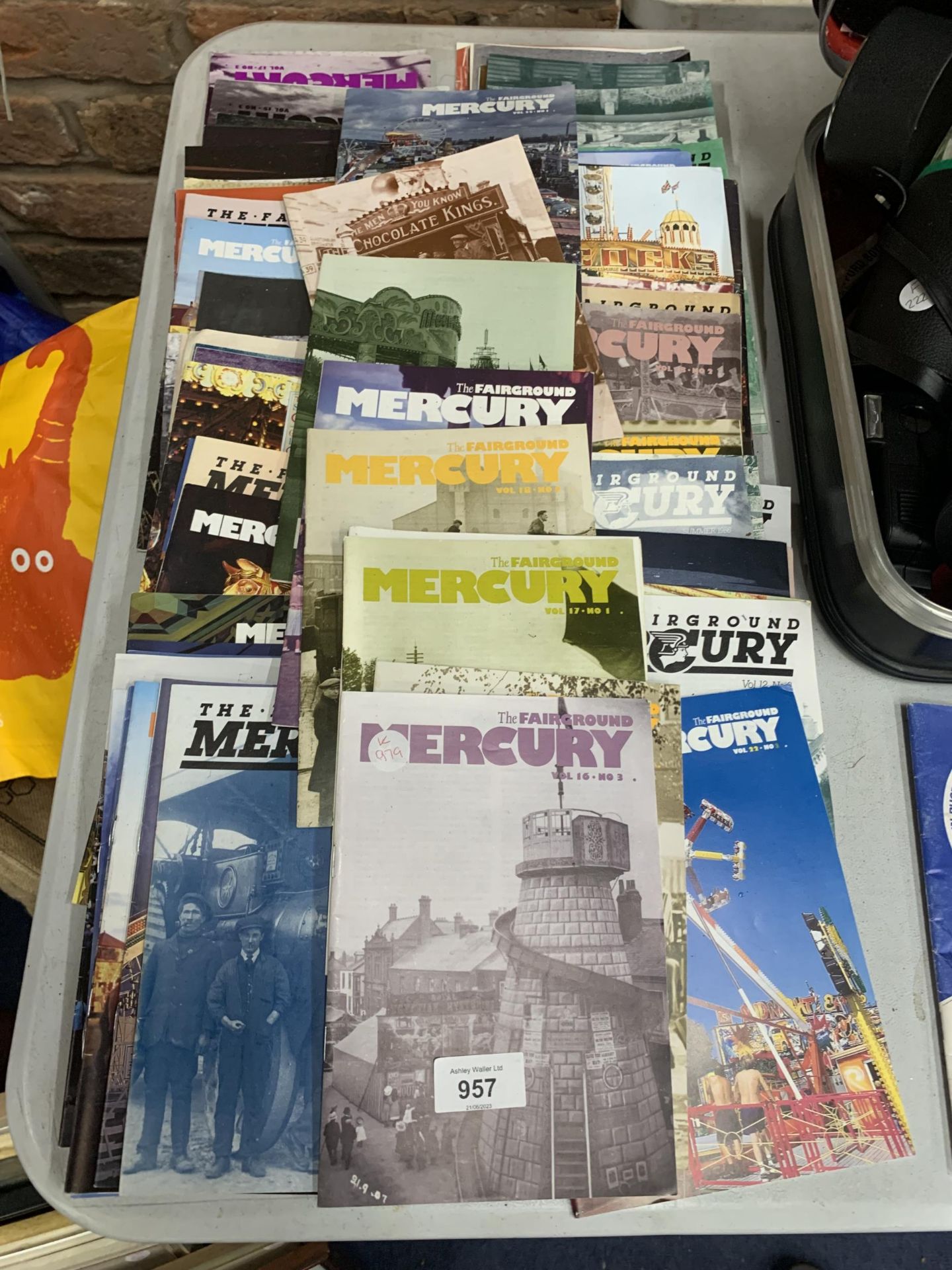 A LARGE QUANTITY OF 'THE FAIRGROUND MERCURY' BOOKLETS
