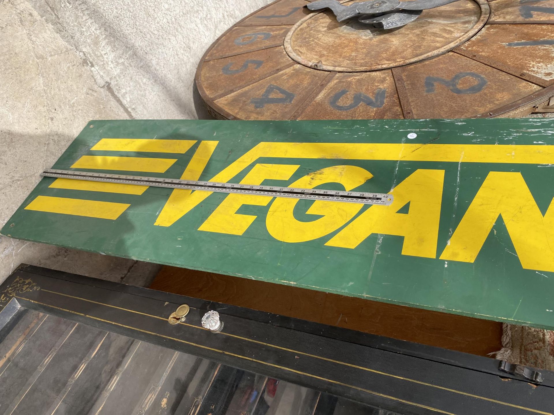 A WOODEN 'VEGANTUNE' SIGN - Image 2 of 3