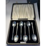 A SET OF SIX HALLMARKED BIRMINGHAM SILVER COFFEE SPOONS IN PRESENTATION CASE