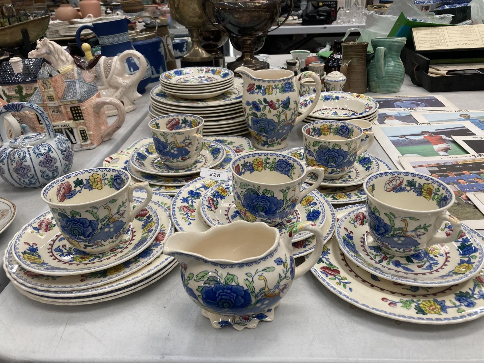 A MASONS IRONSTONE REGENCY PATTERN DINNER SERVICE