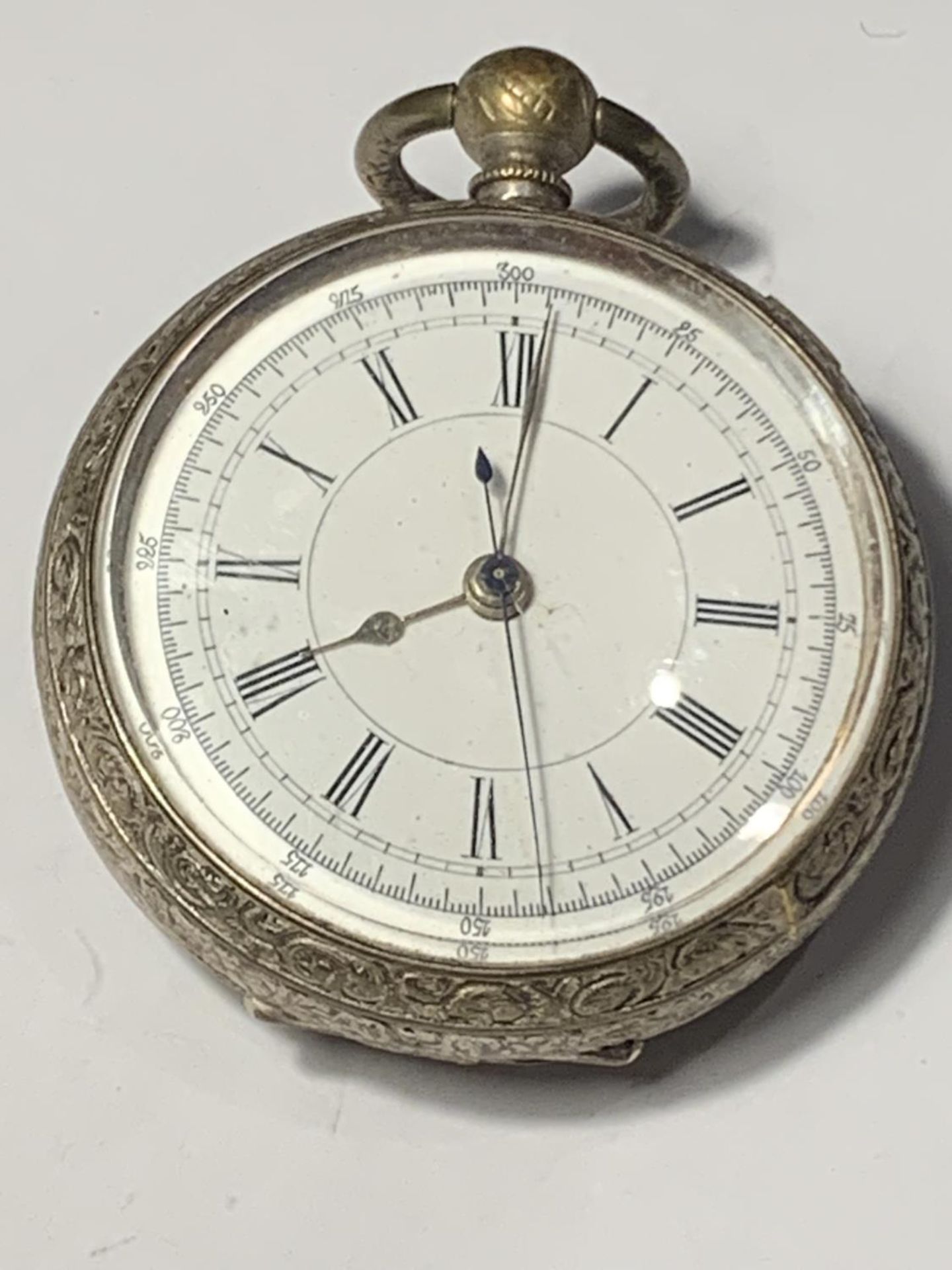 A VINTAGE POCKET WATCH - Bild 2 aus 5