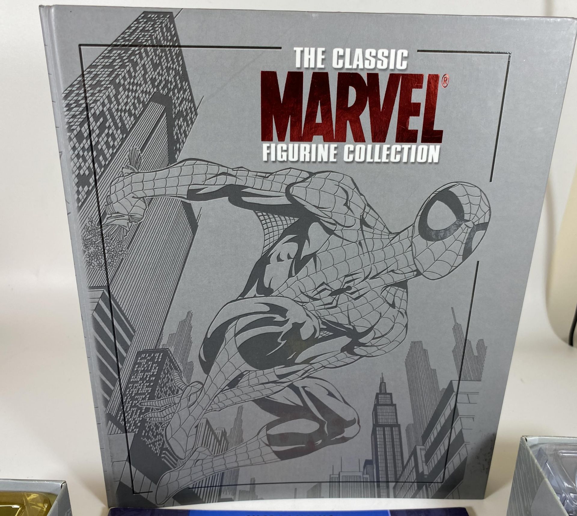 A COMPLETE SET OF 1-200 THE CLASSIC MARVEL COLLECTION FIGURES, ALL BOXED AS NEW COMPLETE WITH 200 - Image 10 of 12