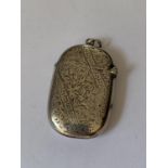 A HALLMARKED BIRMINGHAM SILVER VESTA CASE