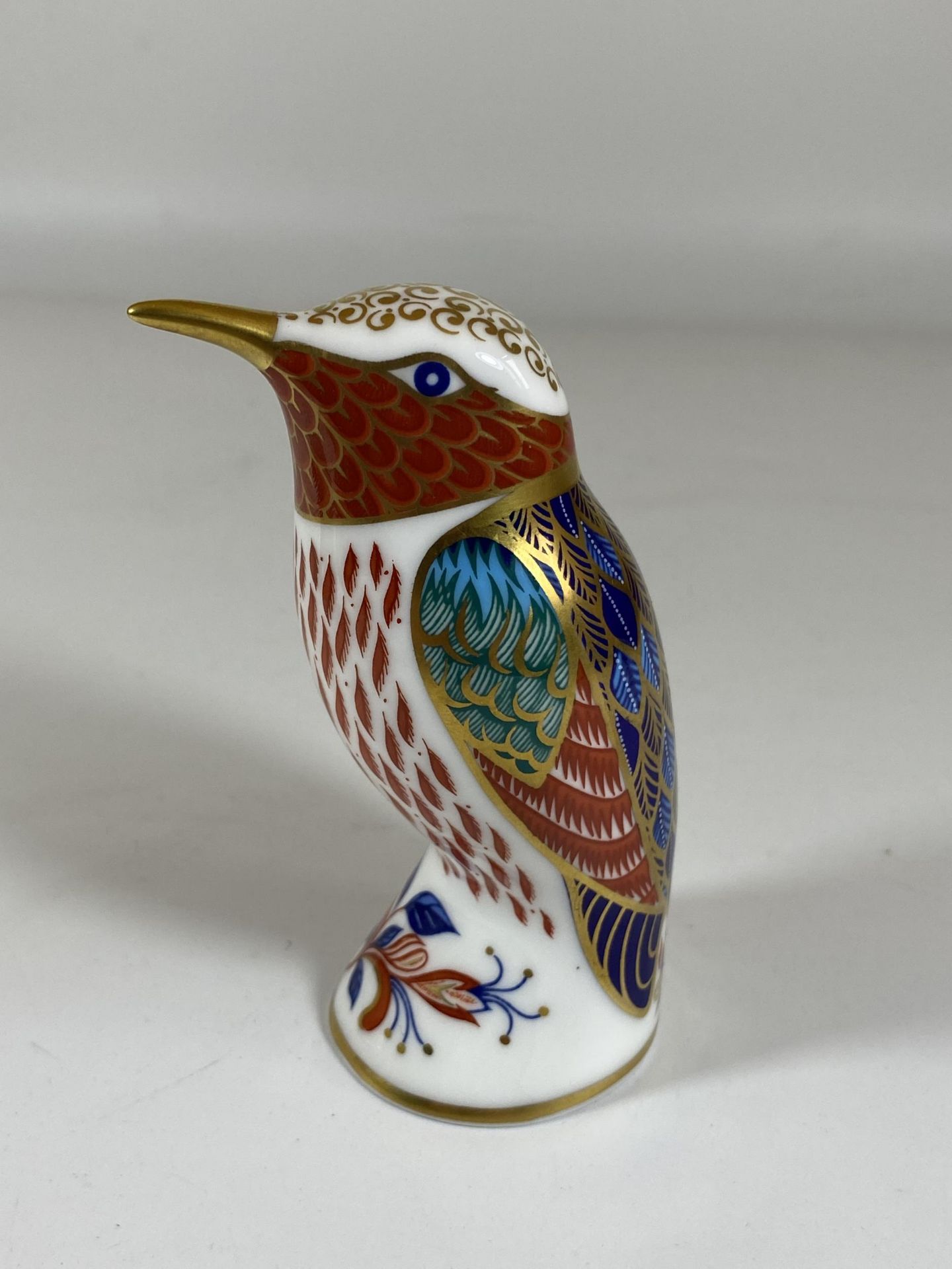 A ROYAL CROWN DERBY KINGFISHER PAPERWEIGHT WITH GOLD STOPPER - Image 2 of 4