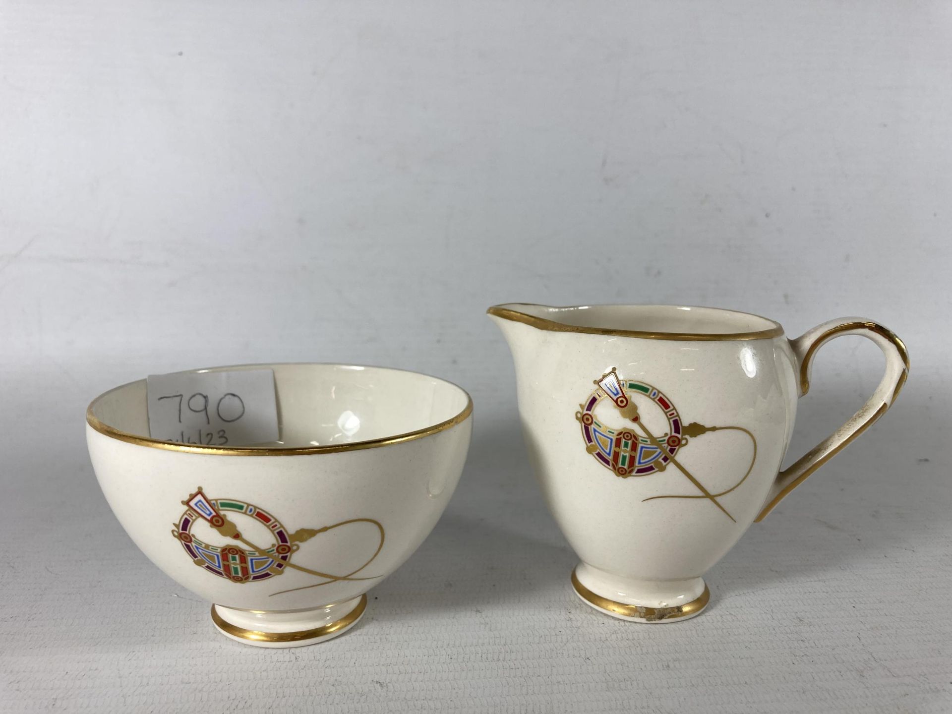 TWO PIECES OF IRISH ARKLOW POTTERY 'TARA BROOCH' TO INCLUDE A CREAM JUG AND SUGAR BOWL