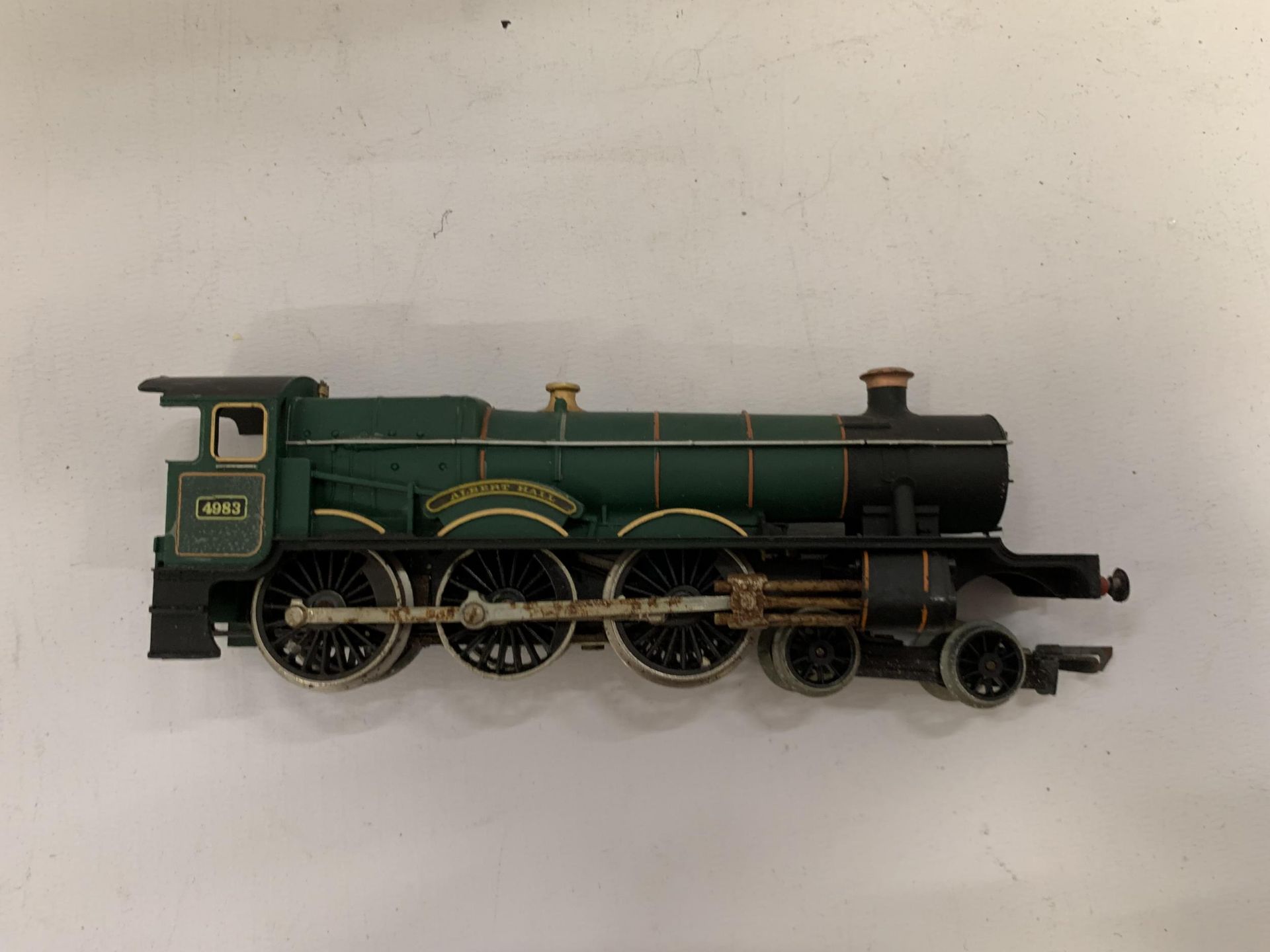 TWO 00 GAUGE STEAM ENGINES TO INCLUDE A 4-6-0 ALBERT HALL AND A 2-6-2 BR LIVERY NUMBER 6167 - Image 2 of 5