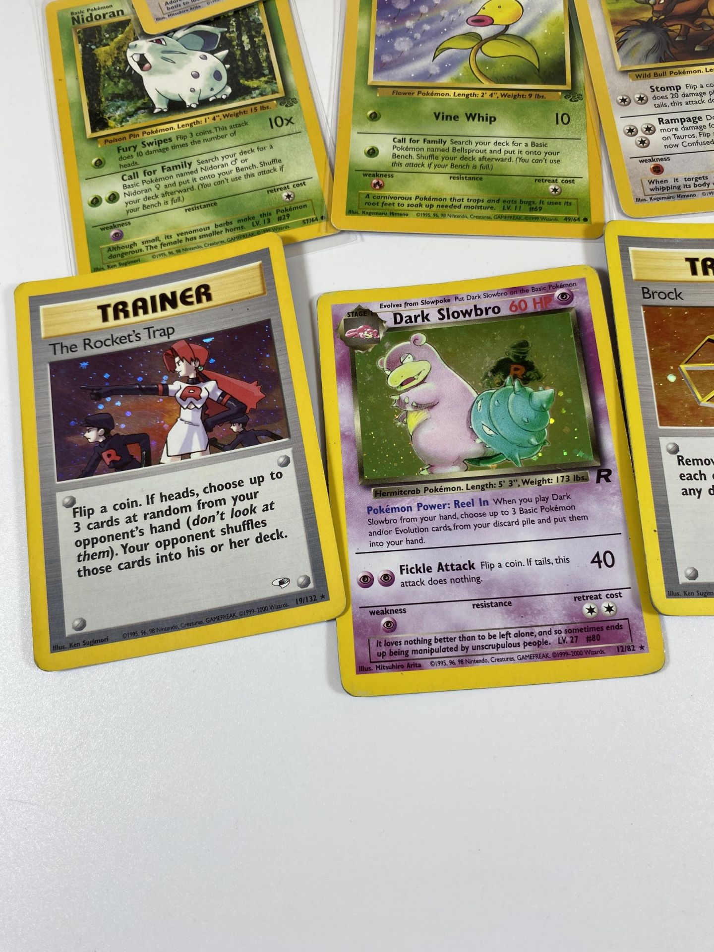 A COLLECTION OF 1999 POKEMON JUNGLE SET CARDS, TEAM ROCKET HOLO CARDS, DARK ALAKAZAM ETC - Image 2 of 5