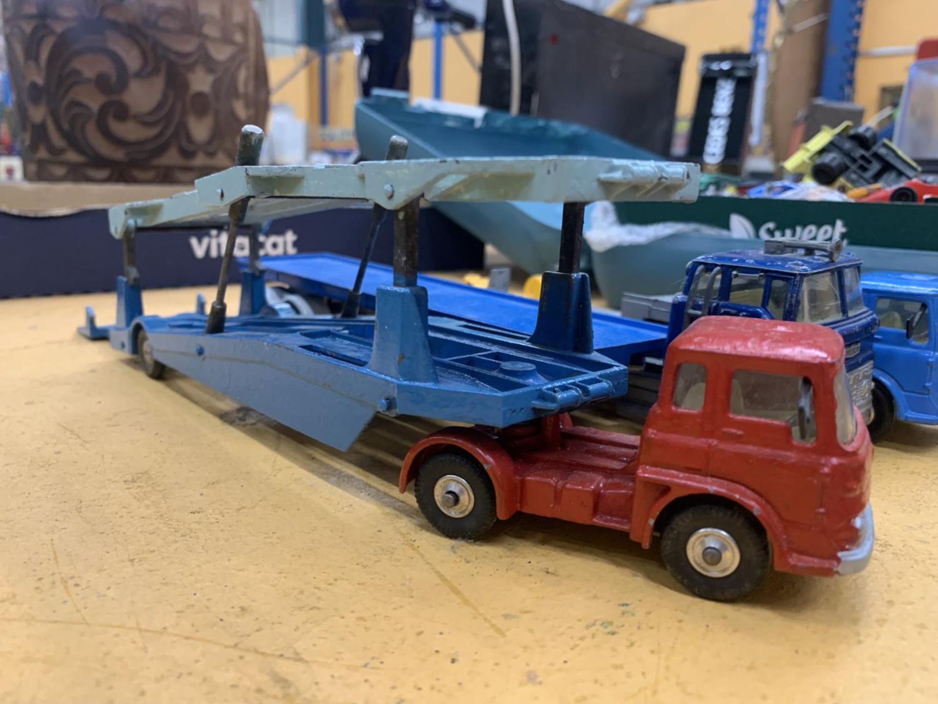 THREE UNBOXED CORGI MODELS, FORD FLATBED LORRY, BEDFORD TK CAR TRANSPORTER AND A BEDFORD TK - Image 2 of 3