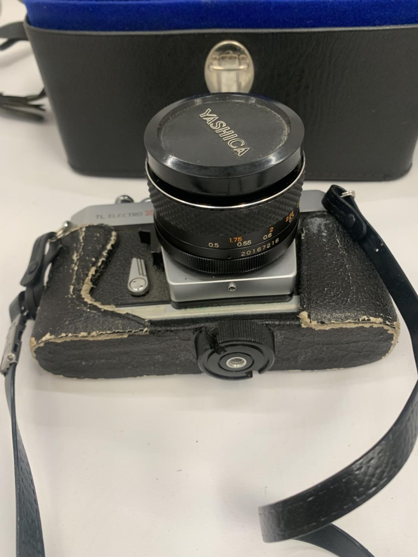 A YASHICA ELECTRO X CAMERA AND CASE - Image 5 of 5