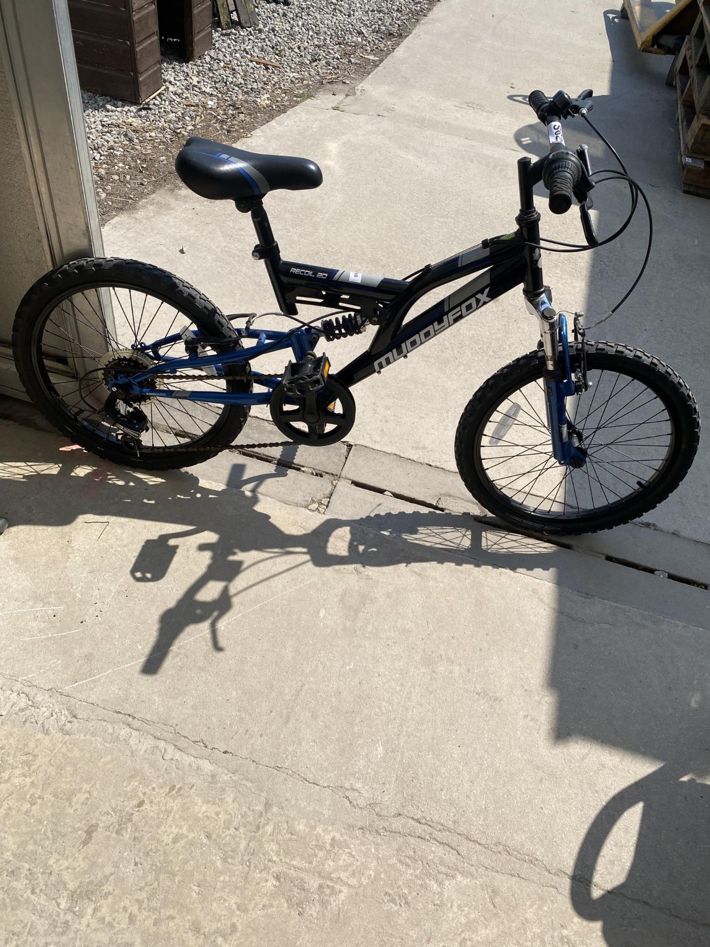 A BOYS MUDDYFOX BIKE WITH FRONT AND REAR SUSPENSION AND 6 SPEED SHIMANO GEAR SYSTEM