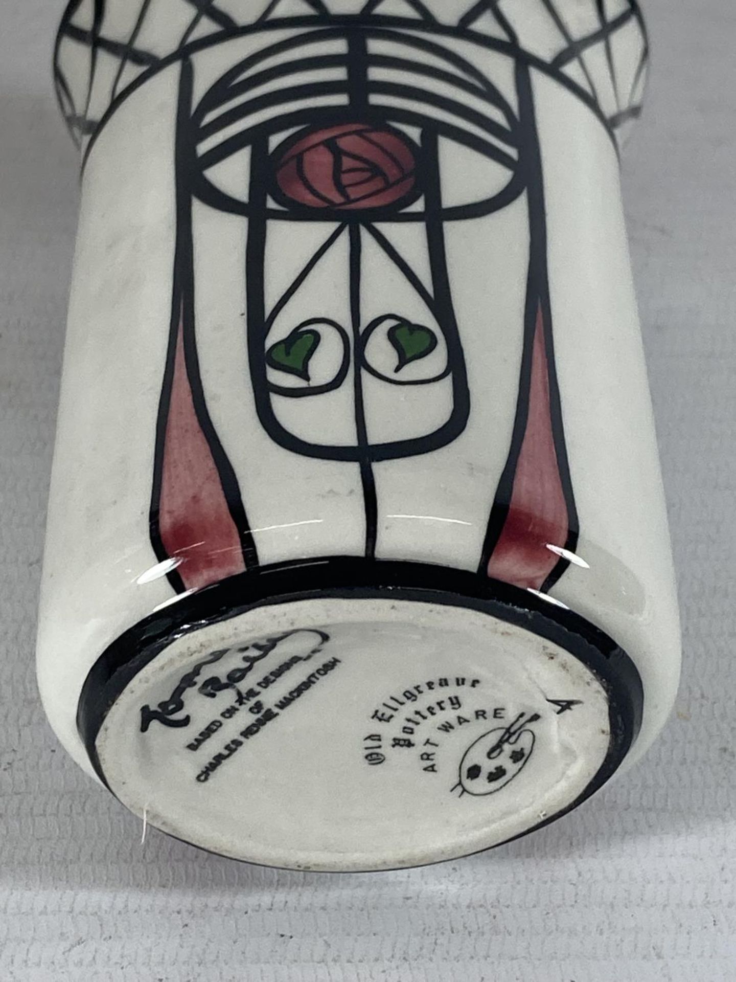 A HANDPAINTED AND SIGNED LORNA BAILEY BUD VASE CHARLES RENE MACINTOSH PATTERN - Image 3 of 3