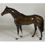 A LARGE BESWICK HUNTER RACEHORSE '1564' BROWN GLOSS HORSE FIGURE, HEIGHT 29CM