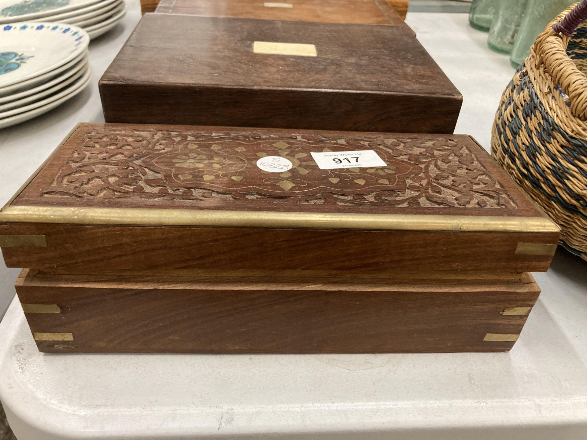 FOUR VINTAGE WOODEN BOXES TO INCLUDE CARVED AND INLAID PLUS A LARGE CASH TIN - Image 2 of 5