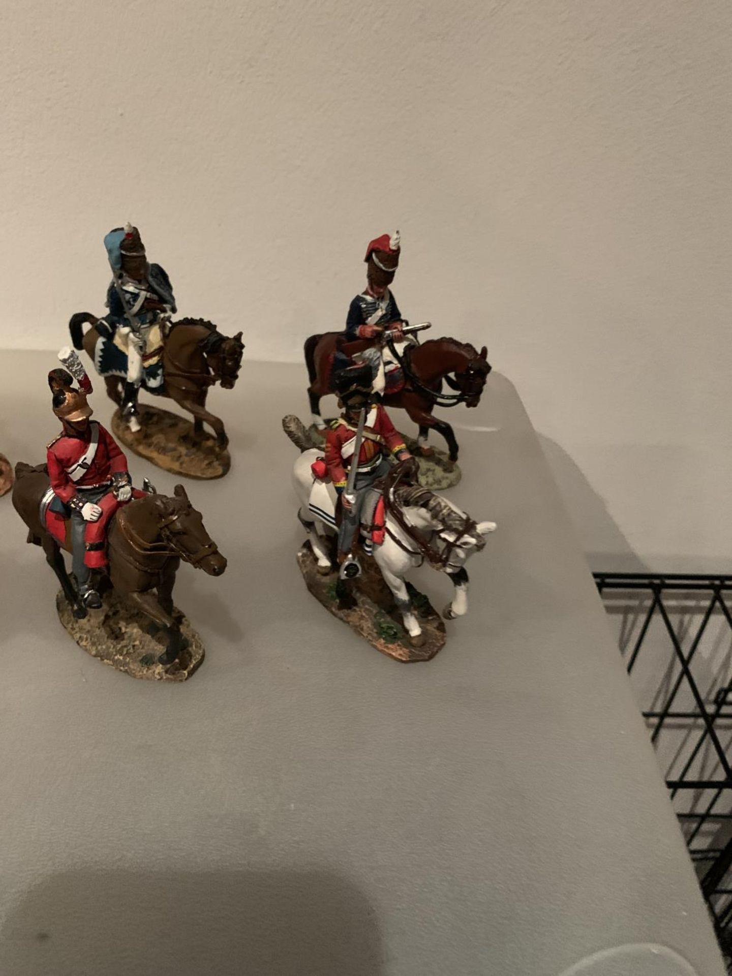 ELEVEN DEL PRADO DIE CAST NAPOLIONIC ERA FIGURES OF BRITISH SOLDIERS ON HORSEBACK TO INCLUDE - Bild 4 aus 7