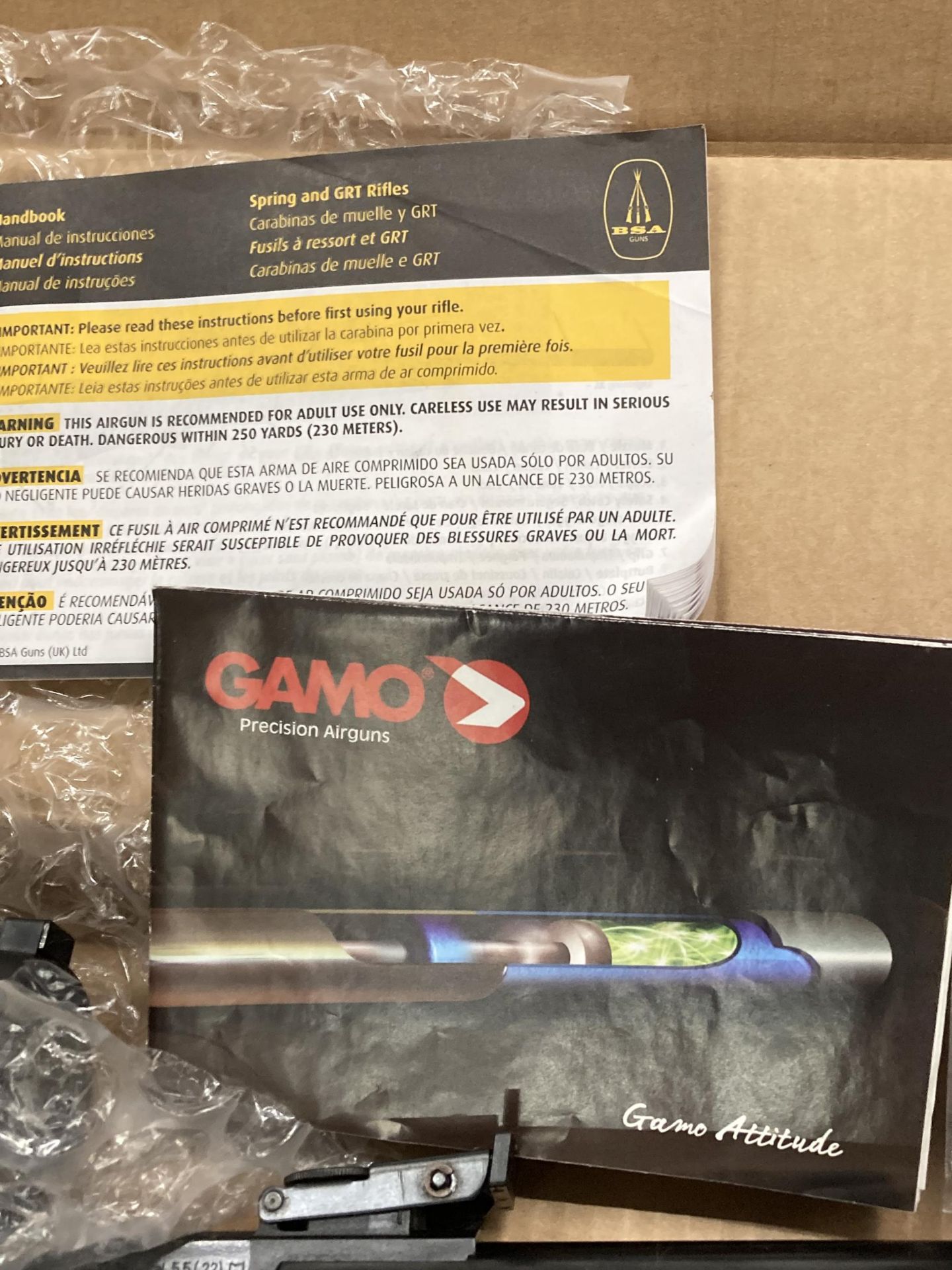 A BOXED GAMO .22 AIR RIFLE WITH HAWKE SCOPE ETC - Image 2 of 6
