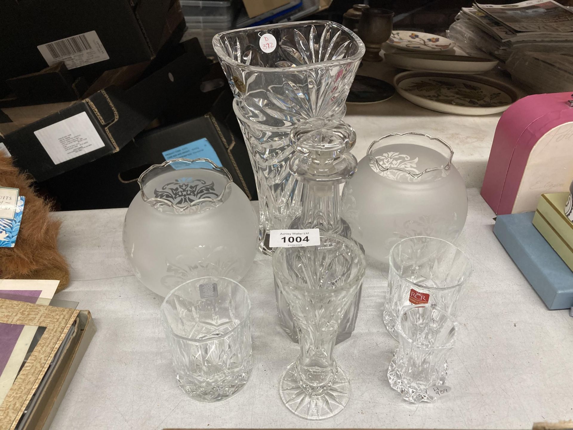 A PAIR OF VINTAGE OIL LAMP SHADES, A HEAVY CUT GLASS SHADE, DECANTER, GLASSES, ETC