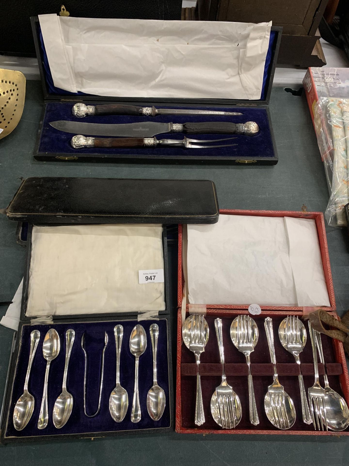 FOUR VINTAGE BOXES OF FLATWARE TO INCLUDE A CARVING SET, FISH SERVING SET, TEASPOONS WITH SUGAR