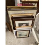 AN ASSORTMENT OF FRAMED PRINTS AND PICTURES