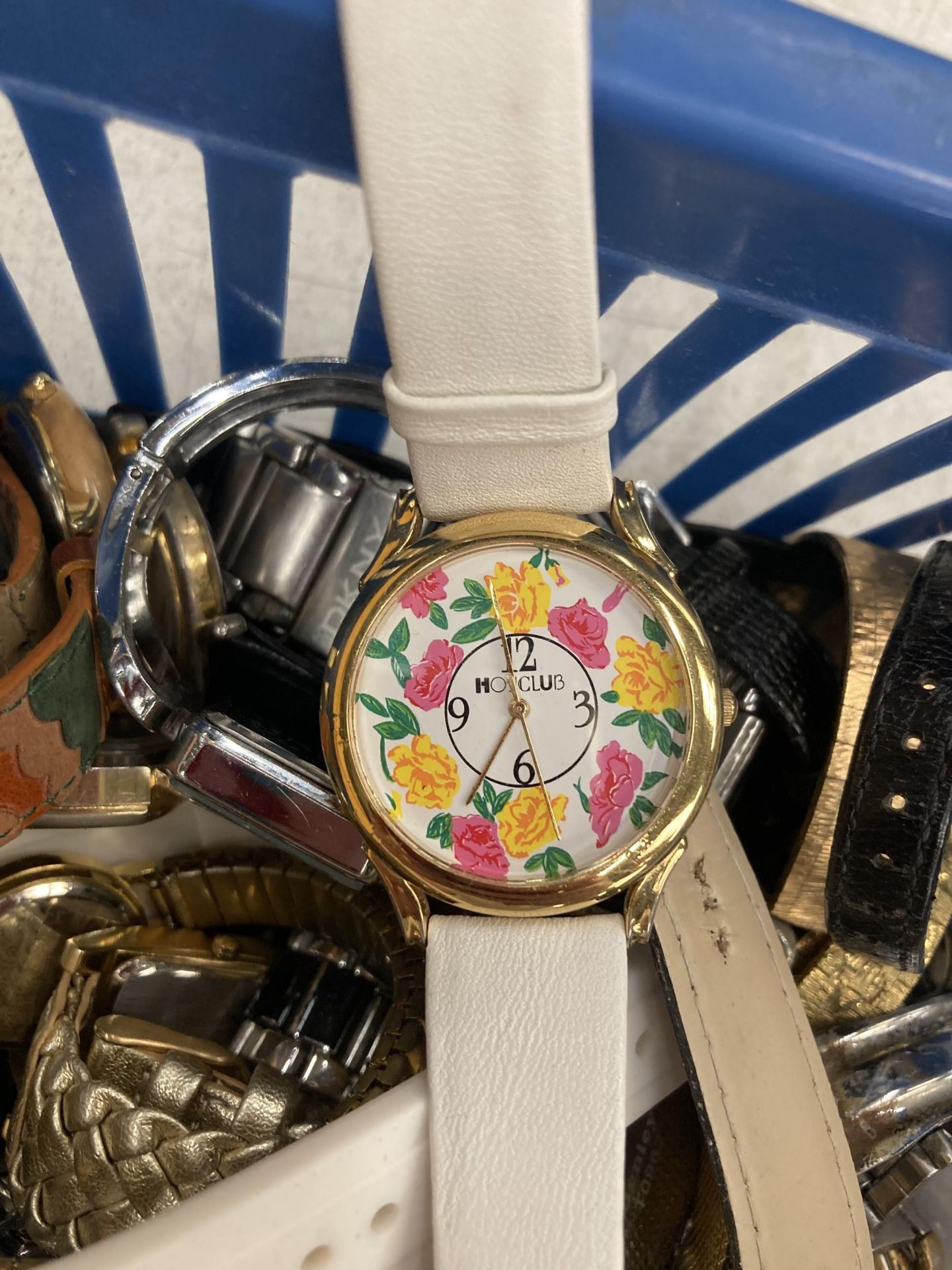 A BASKET OF ASSORTED WATCHES - Image 2 of 4