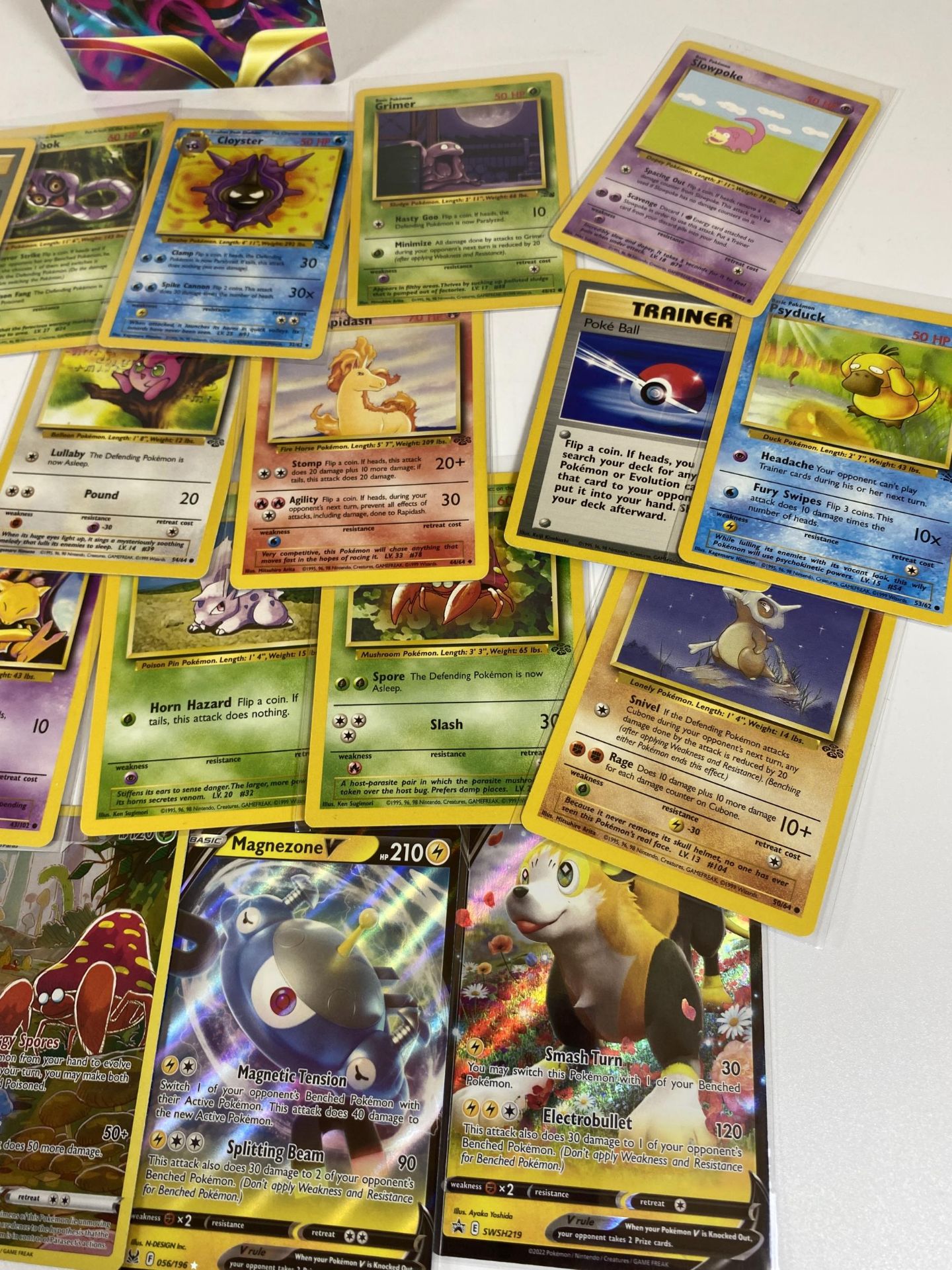 A FOLDER OF 1999 POKEMON CARDS & RARE CARDS - Image 4 of 6